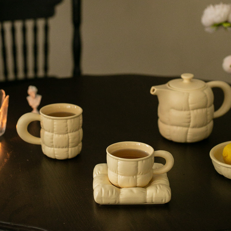 Cushion Style Ceramic Cup Set