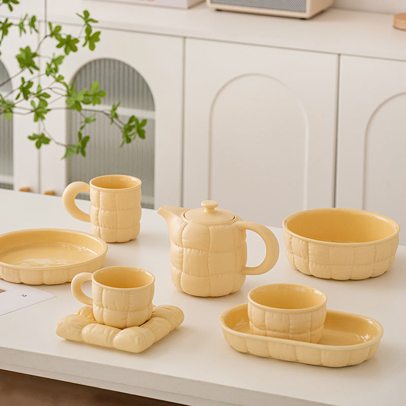 Cushion Style Ceramic Cup Set